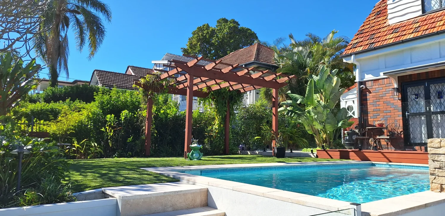 Crescent Road - Grown